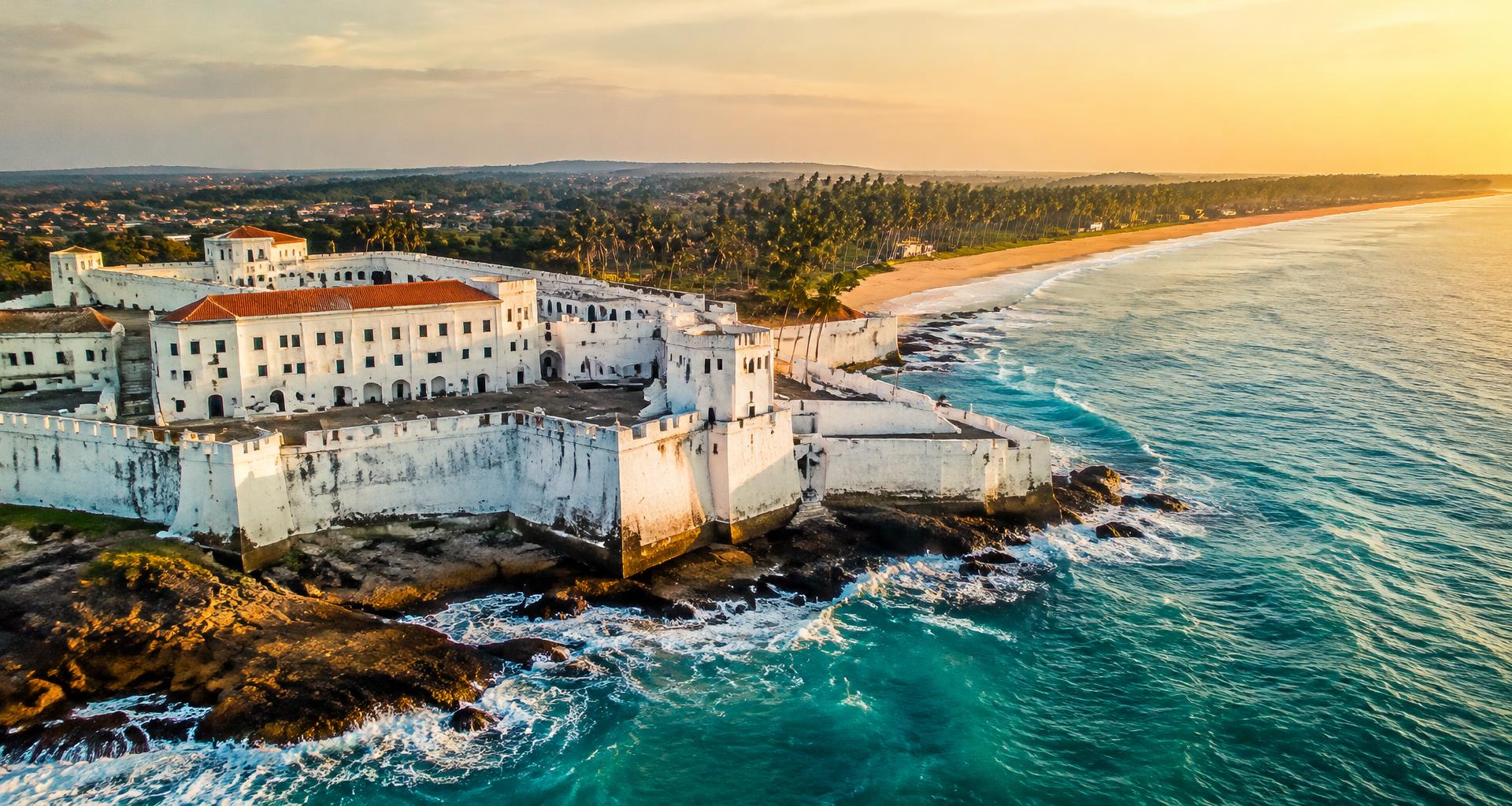 Cape Coast Castle beside the Atlantic Ocean